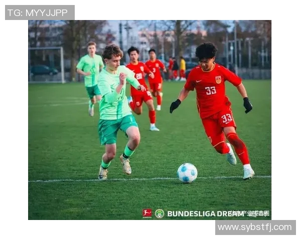 足球明星私下聚会视频曝光球场外的他们竟然如此放松与真实