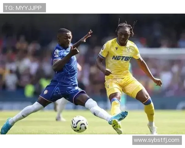 各界大佬幽默调侃足球明星引发热议球迷共鸣与欢笑不断